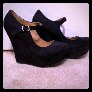 Black platform felt stacked heels ! New never worn